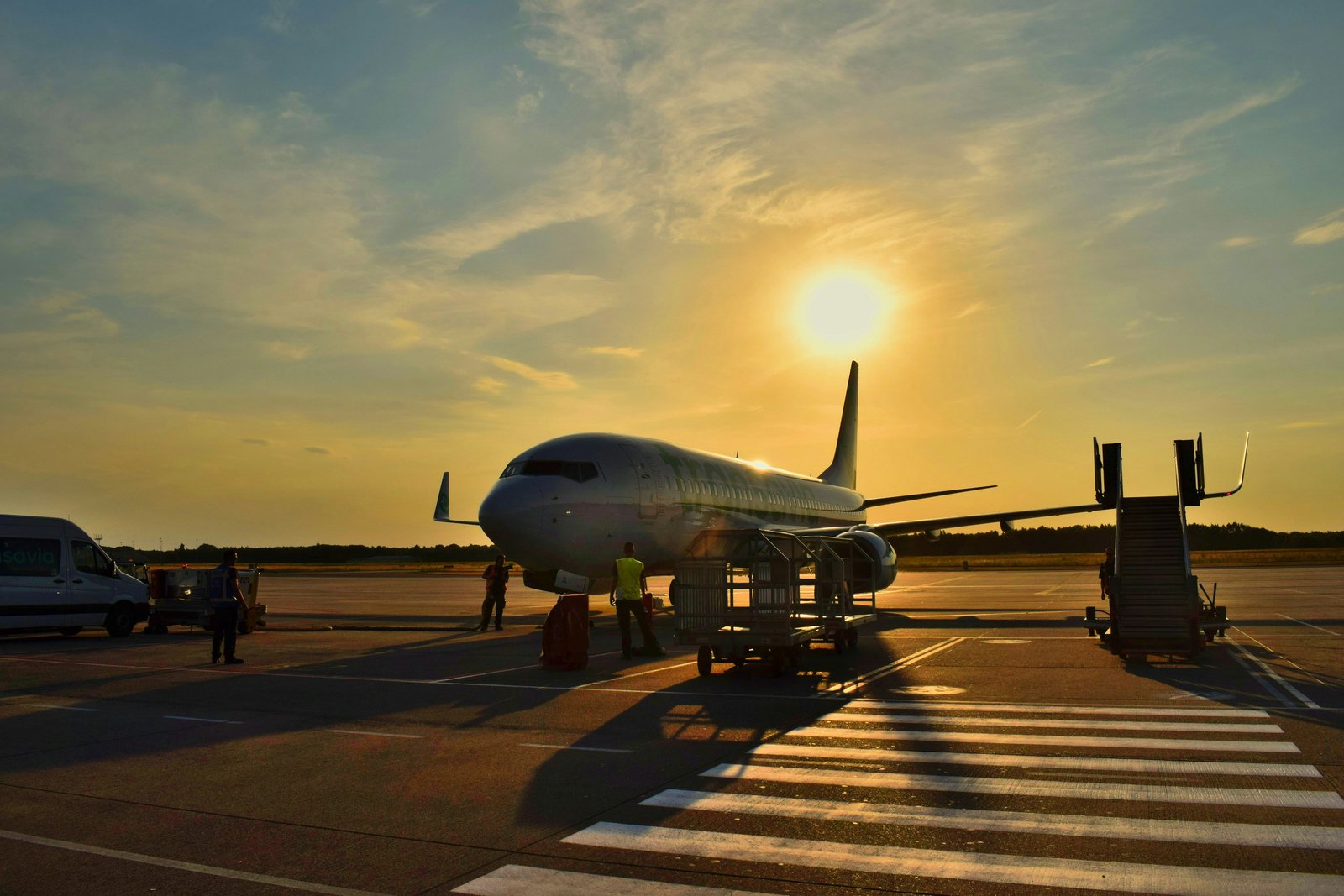 Official BIA Airport Taxi Colombo Sri Lanka - Reliable Airport Transfers